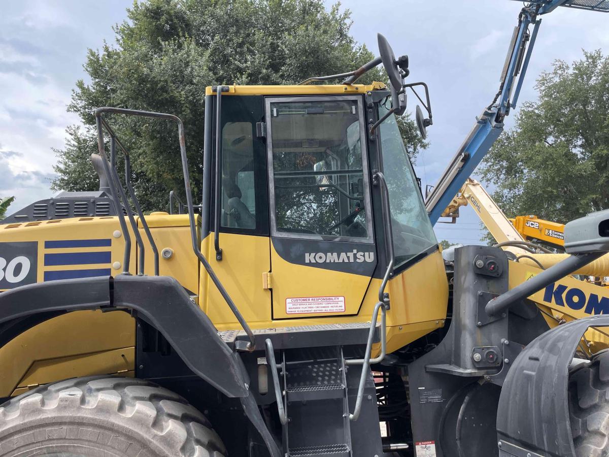2019 Komatsu WA380-8