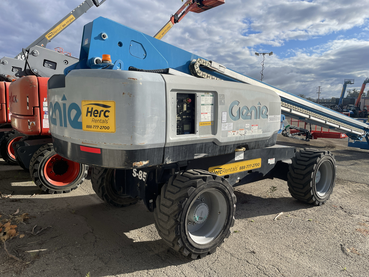2019 Genie S-85-7