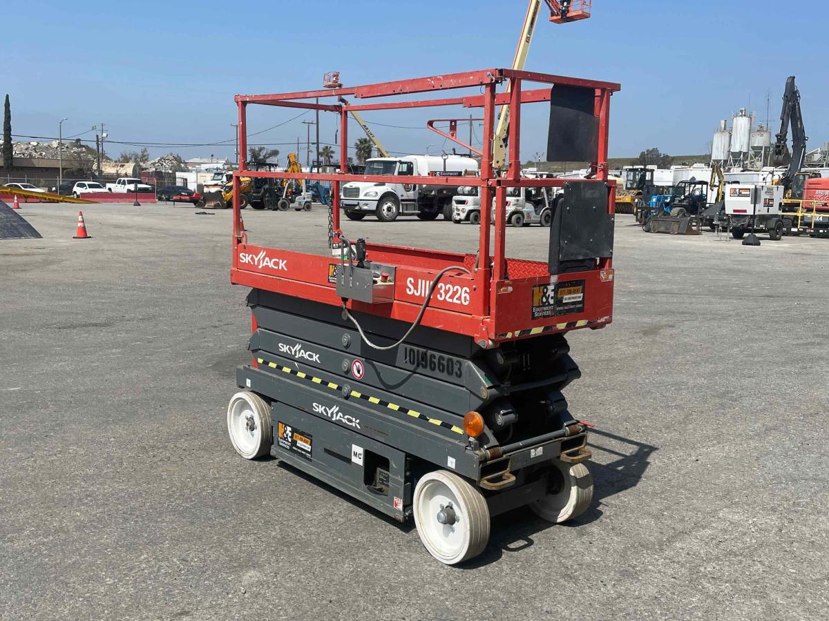 2016 Skyjack SJ3226