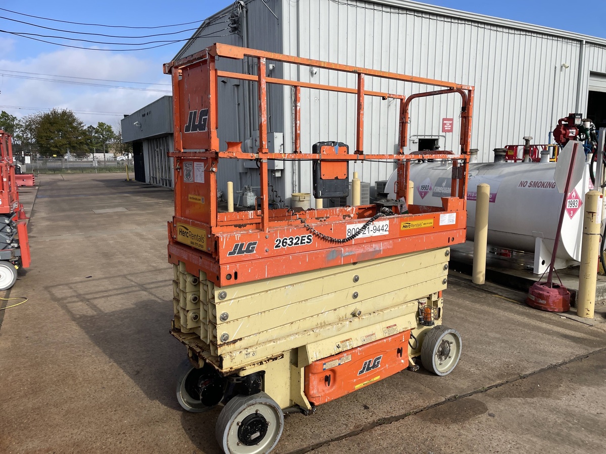 2018 JLG 2632ES-4