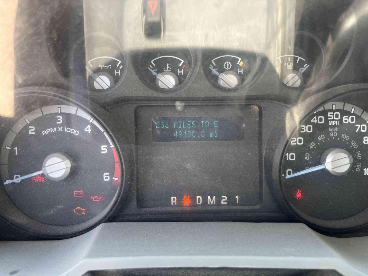 2017 Ford F750-9