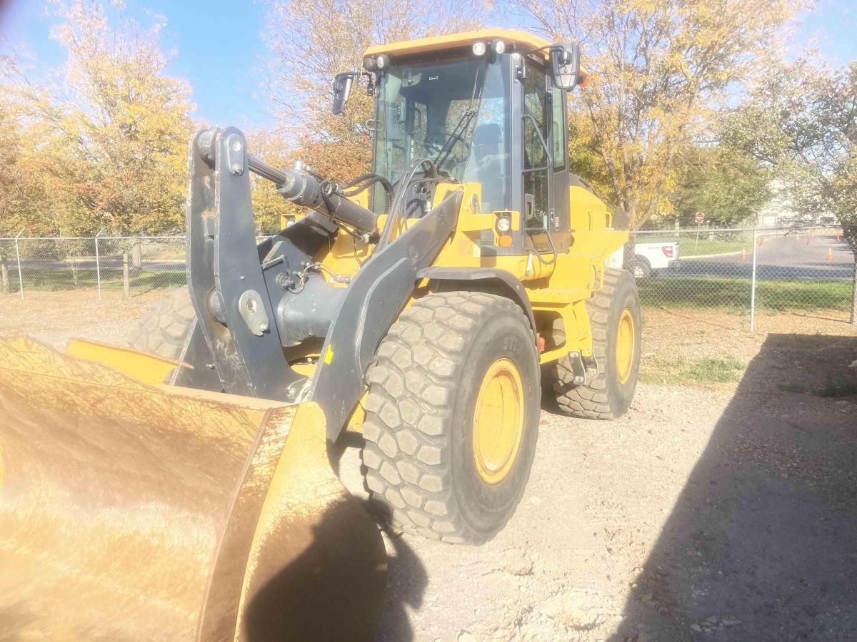 2020 John Deere 544L-2