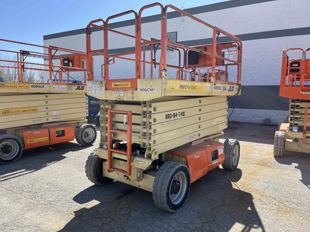 2015 JLG 4069LE