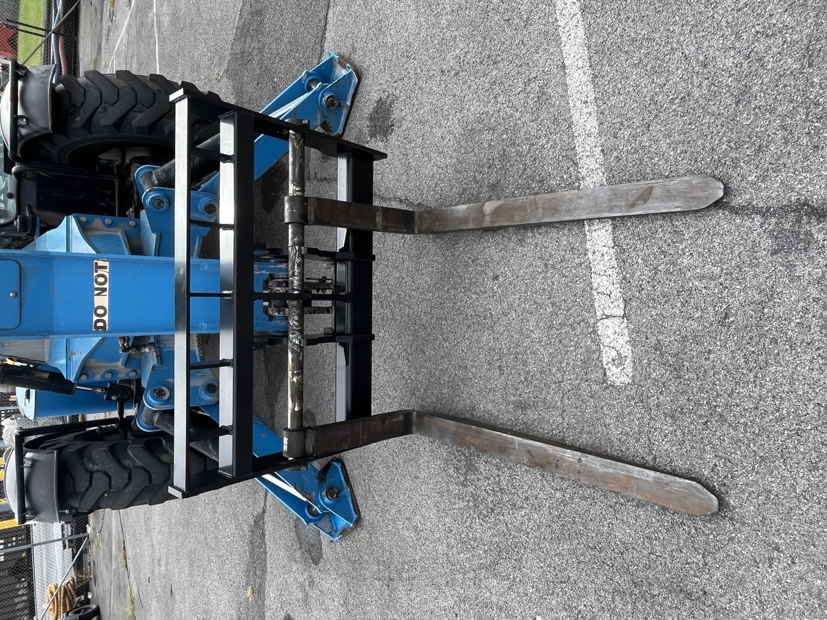 2015 Genie GTH-1056-2
