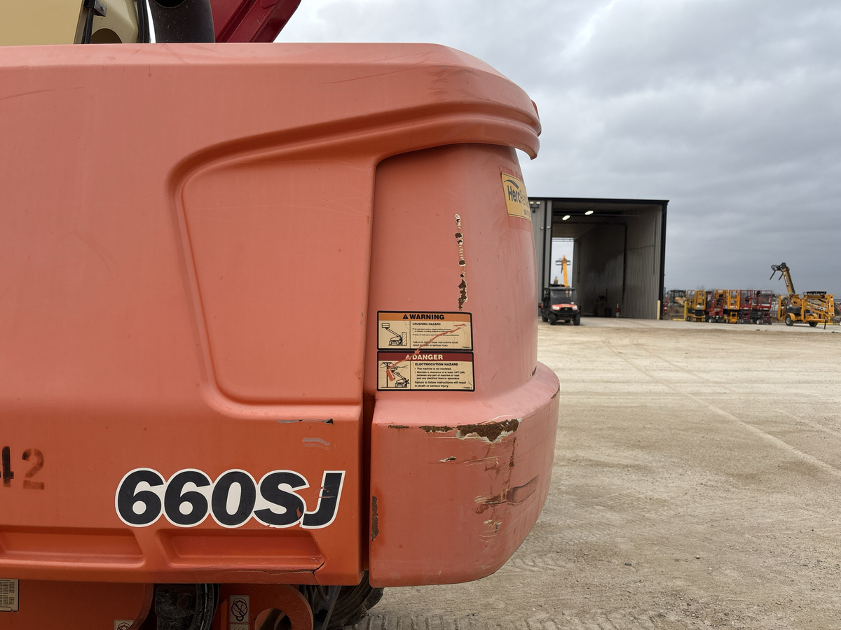 2018 JLG 660SJ-12