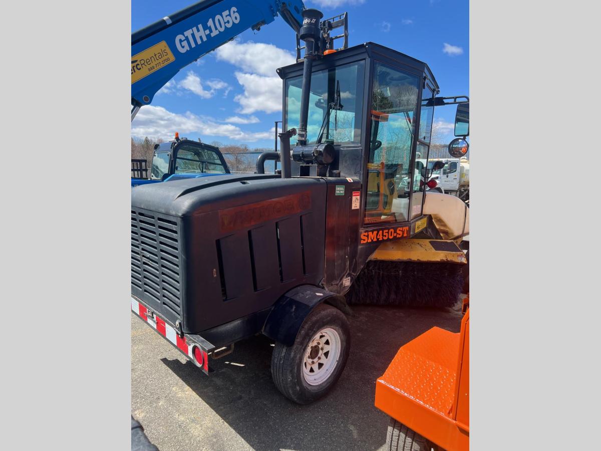 2018 LayMor SweepMaster 450-ST