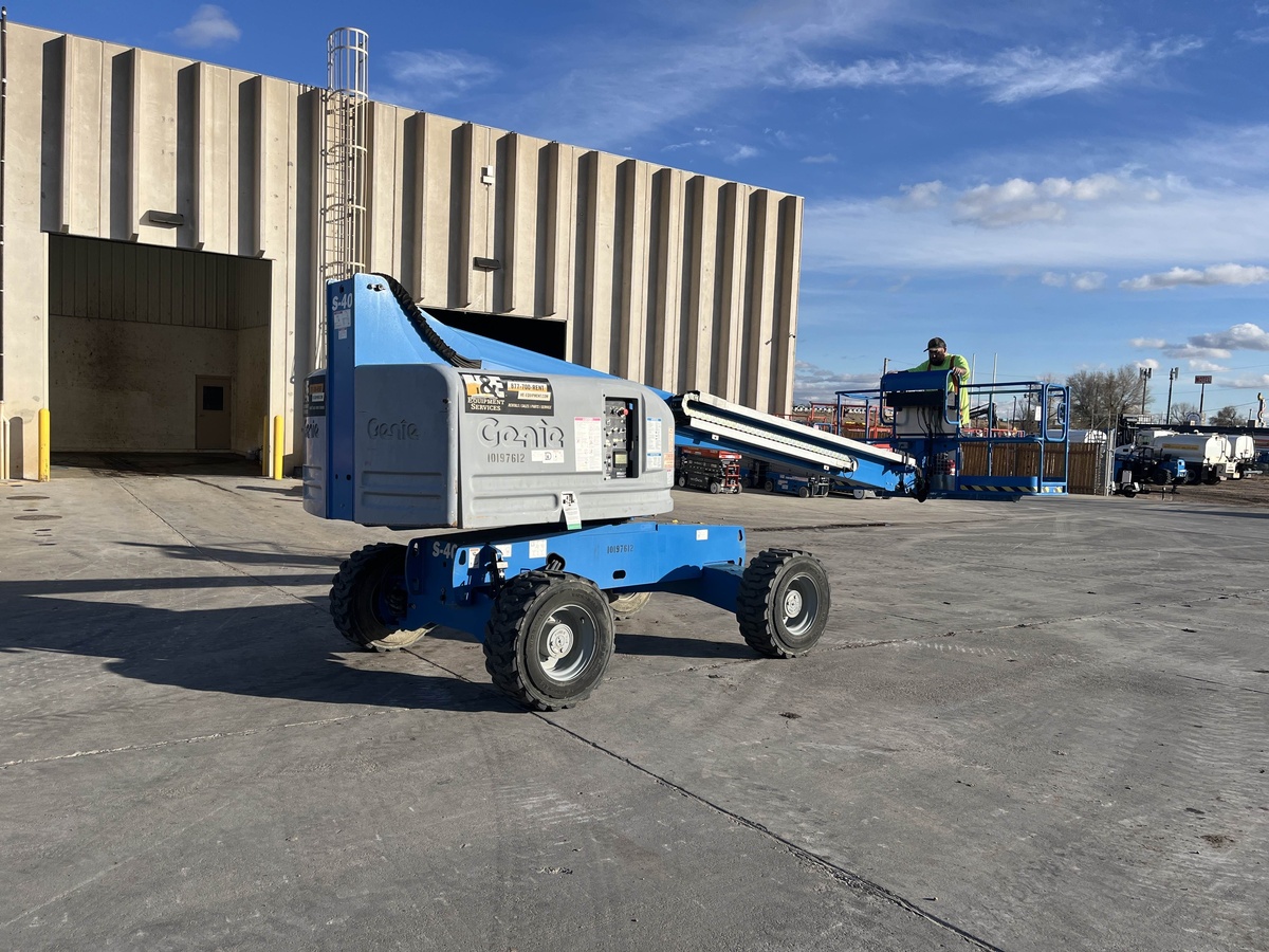 2016 Genie S-40-2