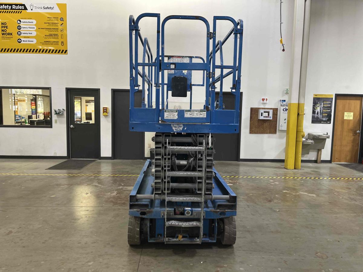 2016 Genie GS-4047