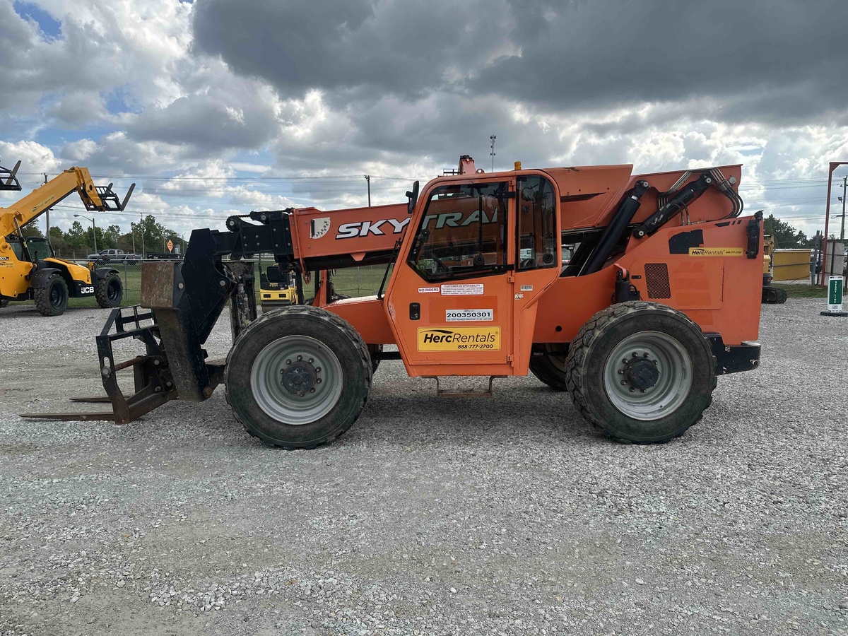 2015 SkyTrak 10054-2
