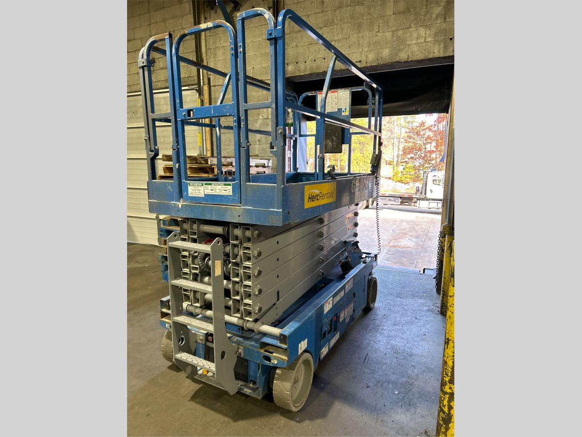 2018 Genie GS-4047