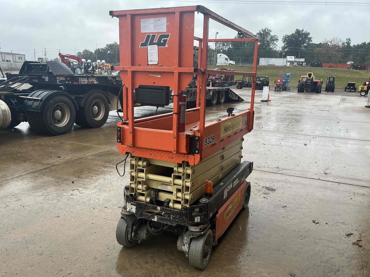 2018 JLG 1932R-6