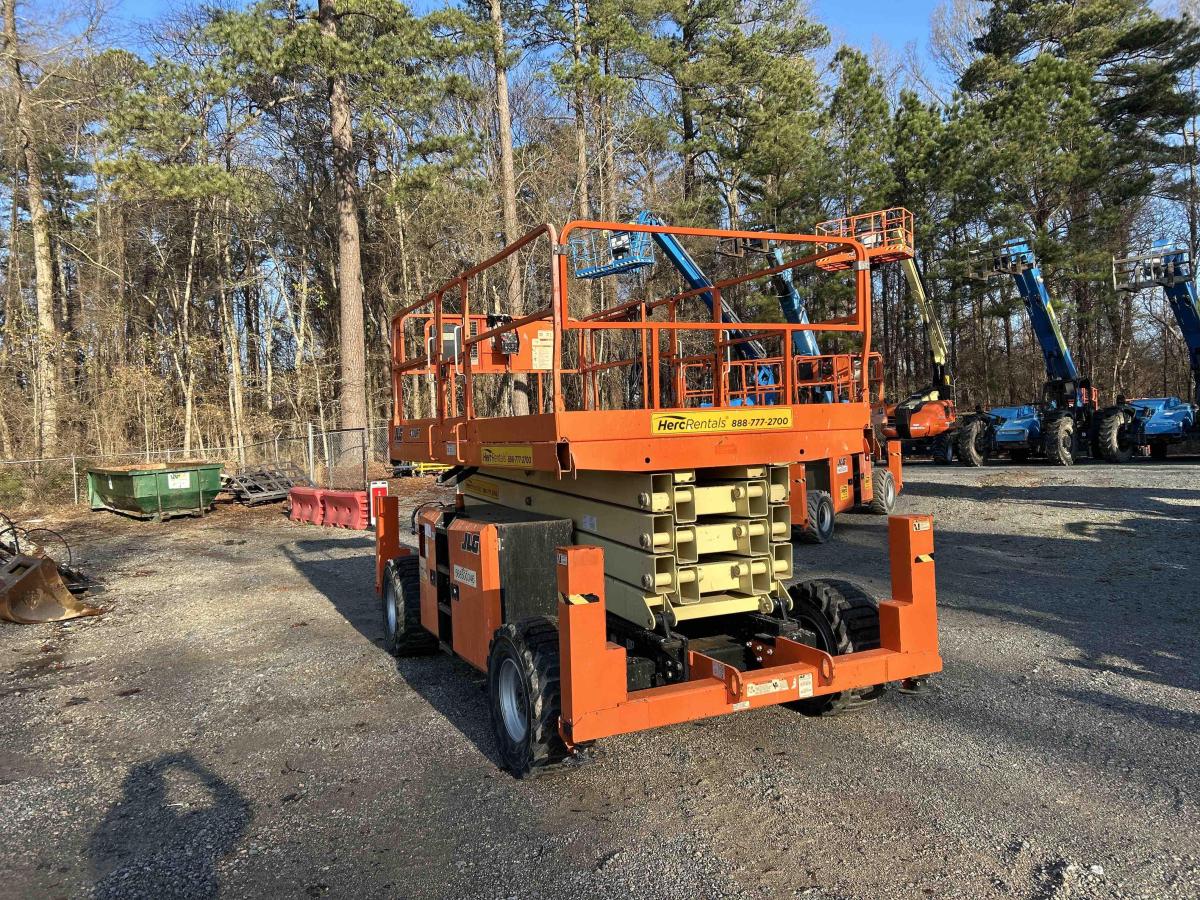 2018 JLG 430LRT