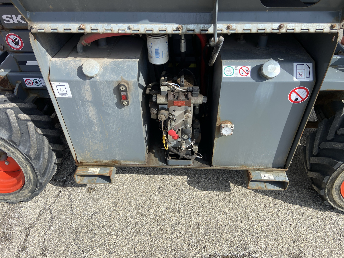 2019 Skyjack SJ-6832RT-9