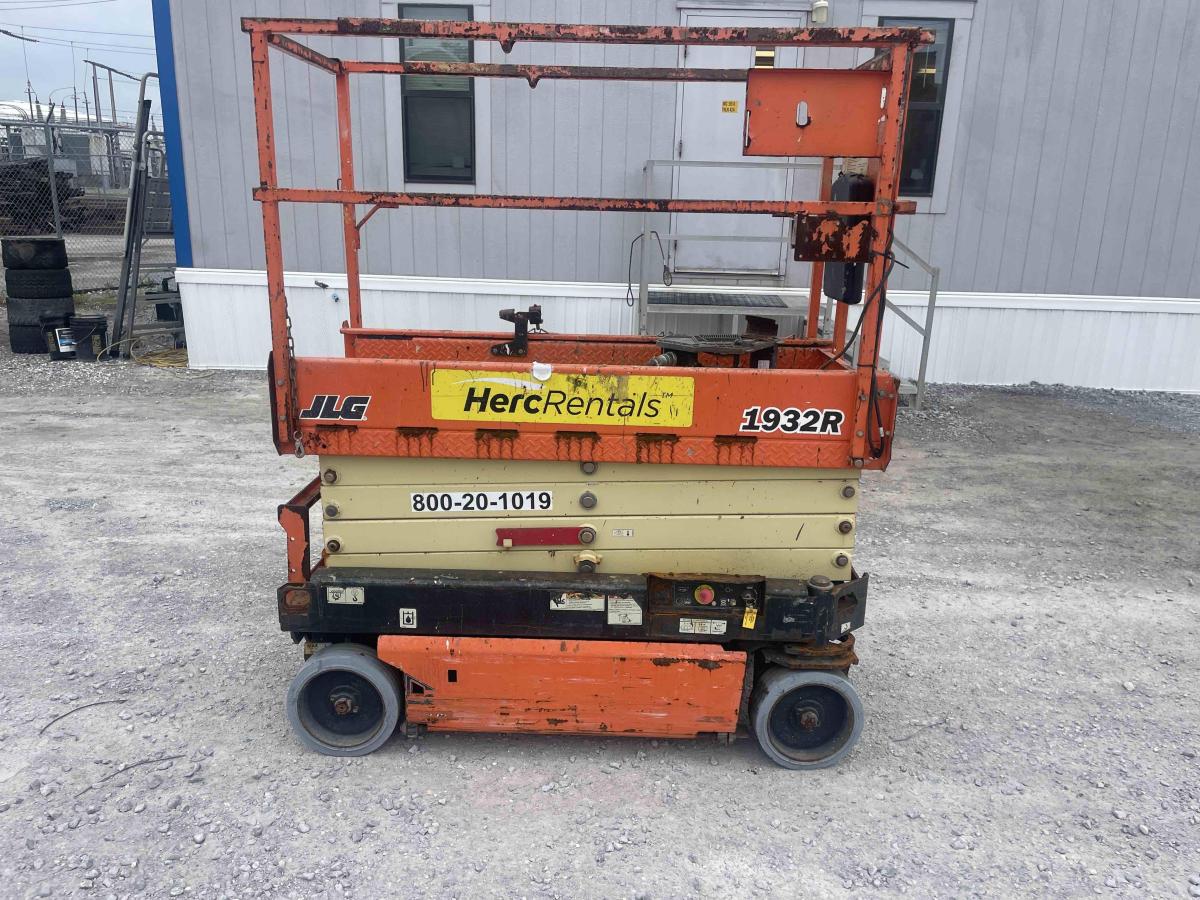 2018 JLG 1932R