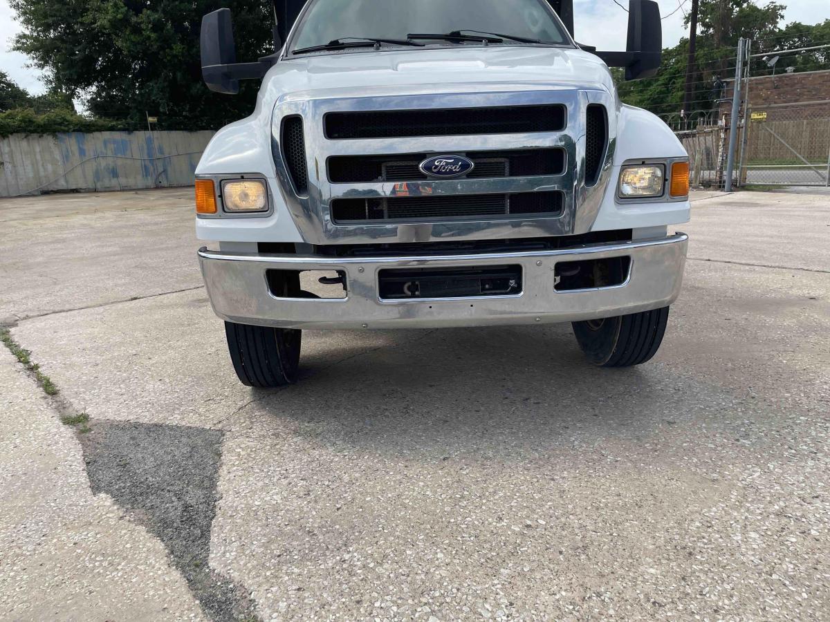 2015 Ford F650