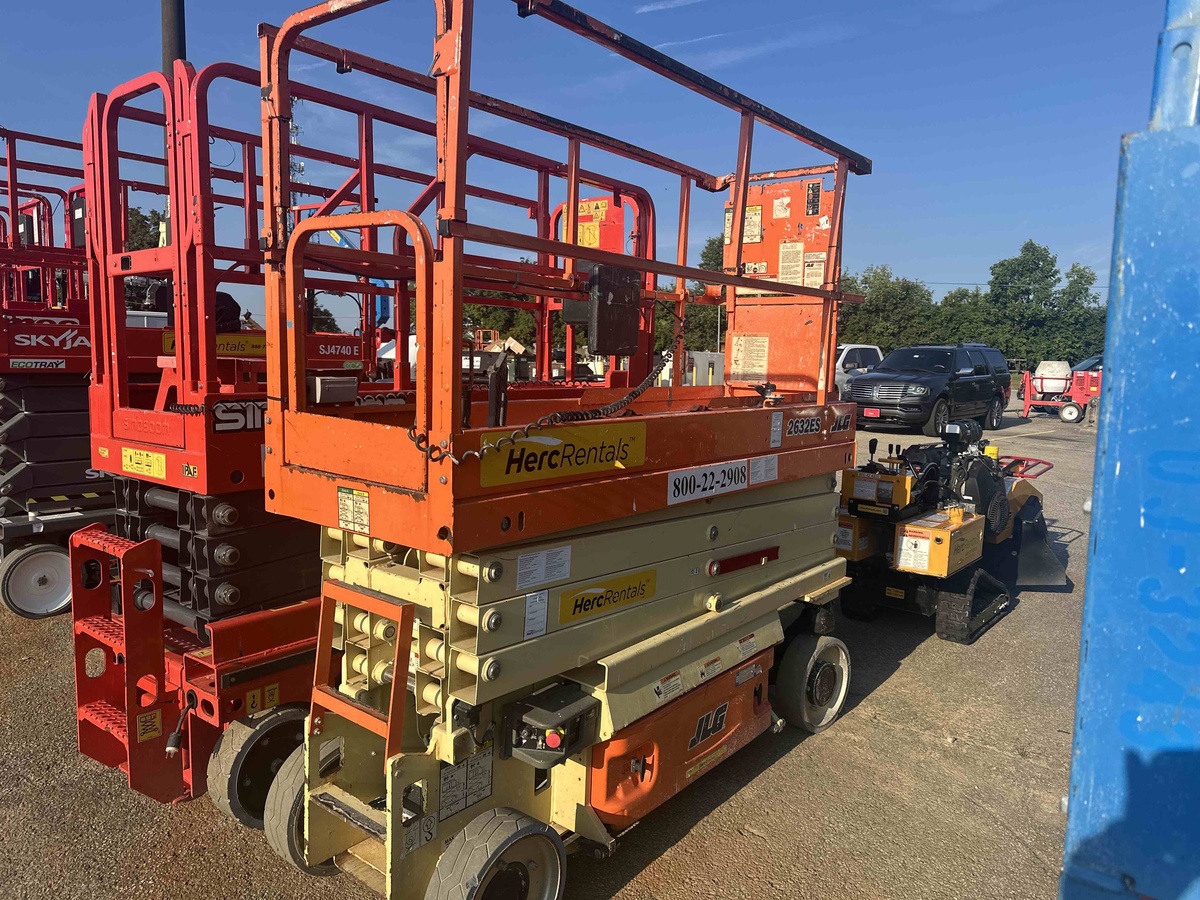 2018 JLG 2632ES