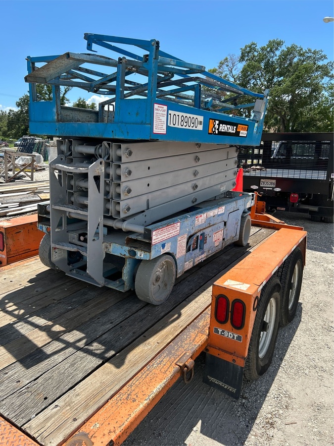 2016 Genie GS-3246
