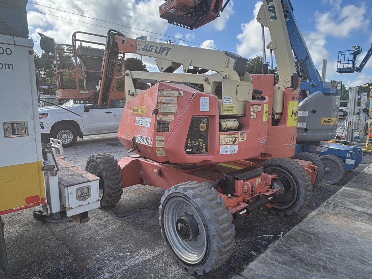 2018 JLG H340AJ