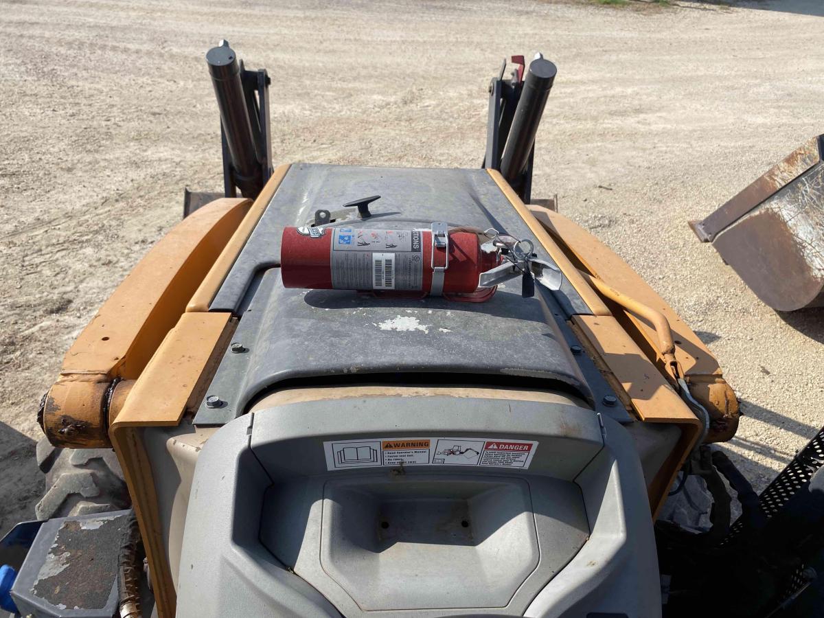 2019 Case 580N