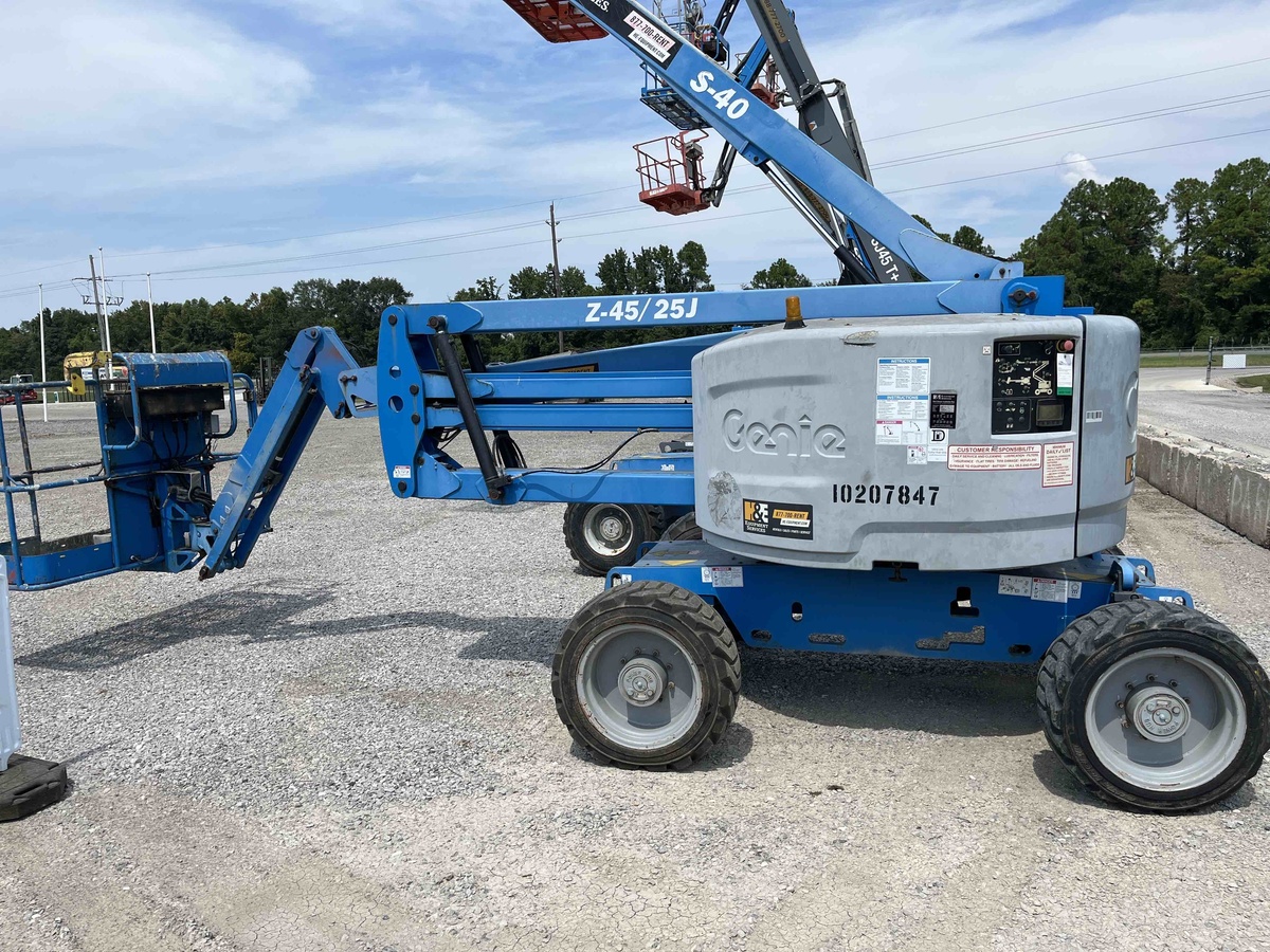 2017 Genie Z-45/25 RT-1