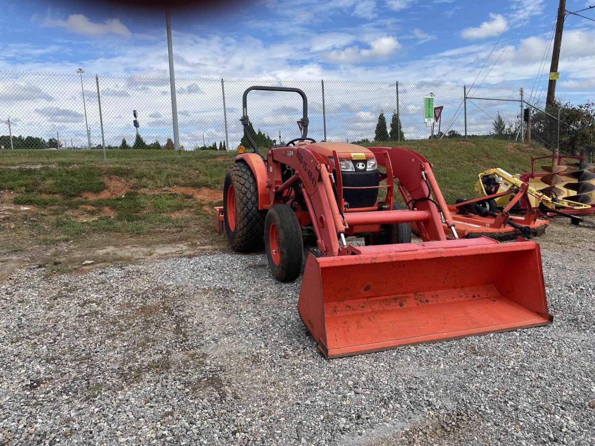 2017 Kubota L4701