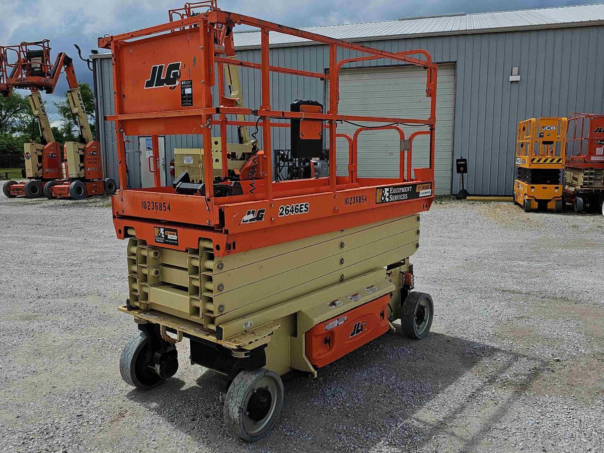 2018 JLG 2646ES
