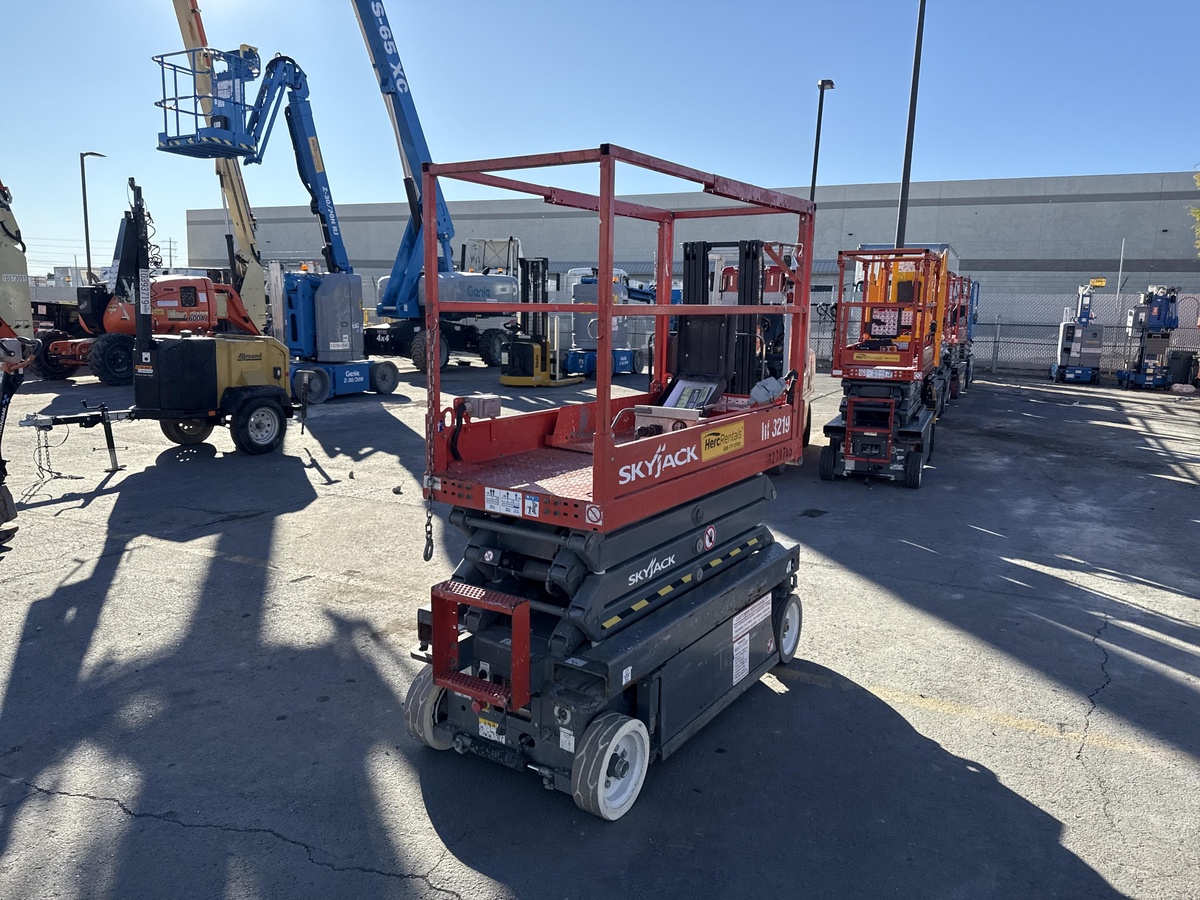 2017 Skyjack SJ3219-4