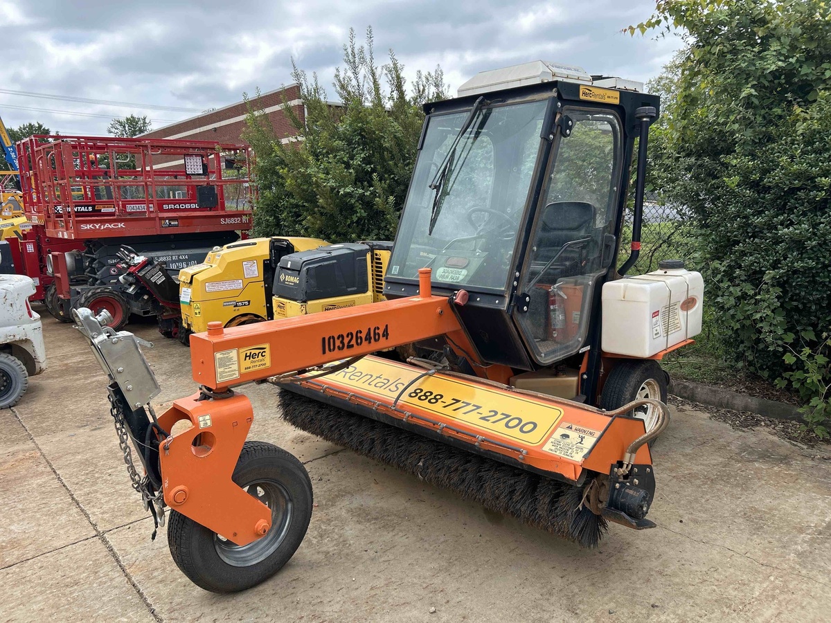 2021 LayMor SM300-1