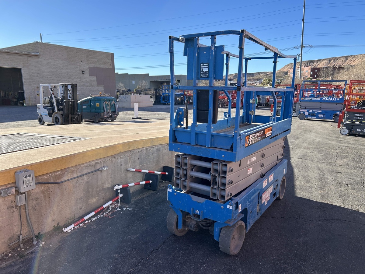 2017 Genie GS-2632