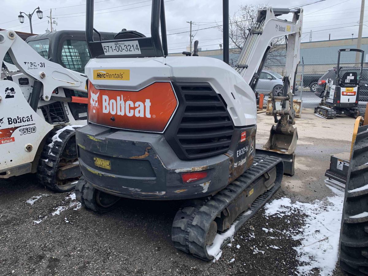 2019 Bobcat E32