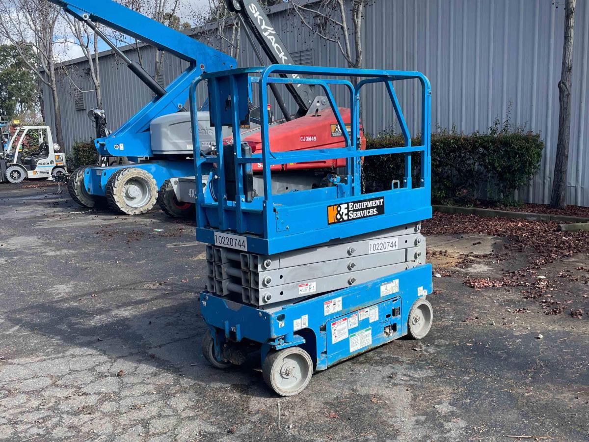 2017 Genie GS-1930