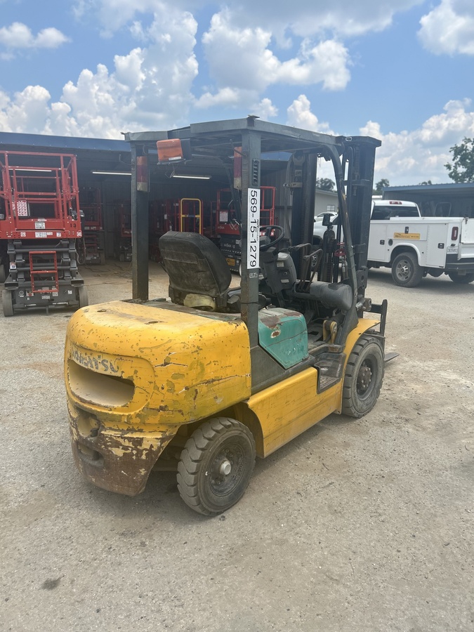2005 Komatsu FG25T-16-4