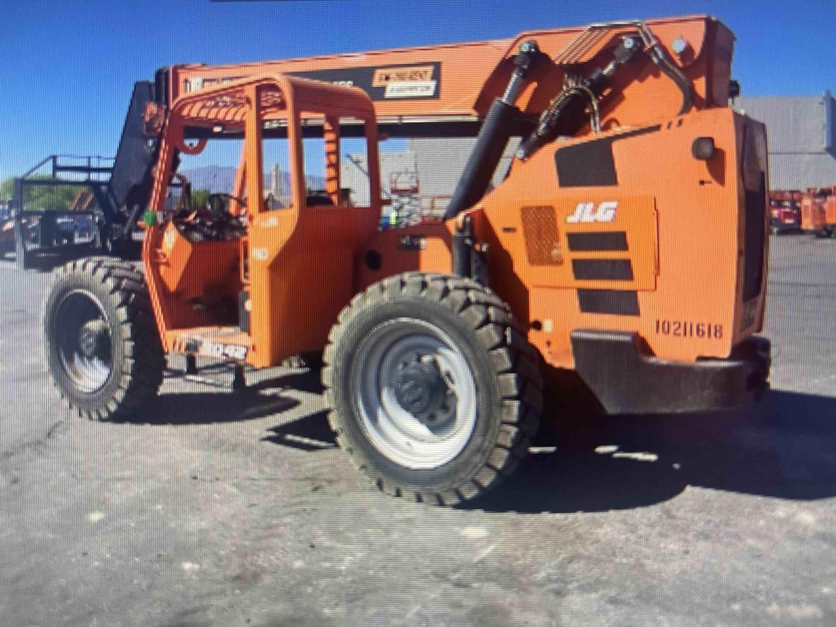2017 SkyTrak 8042
