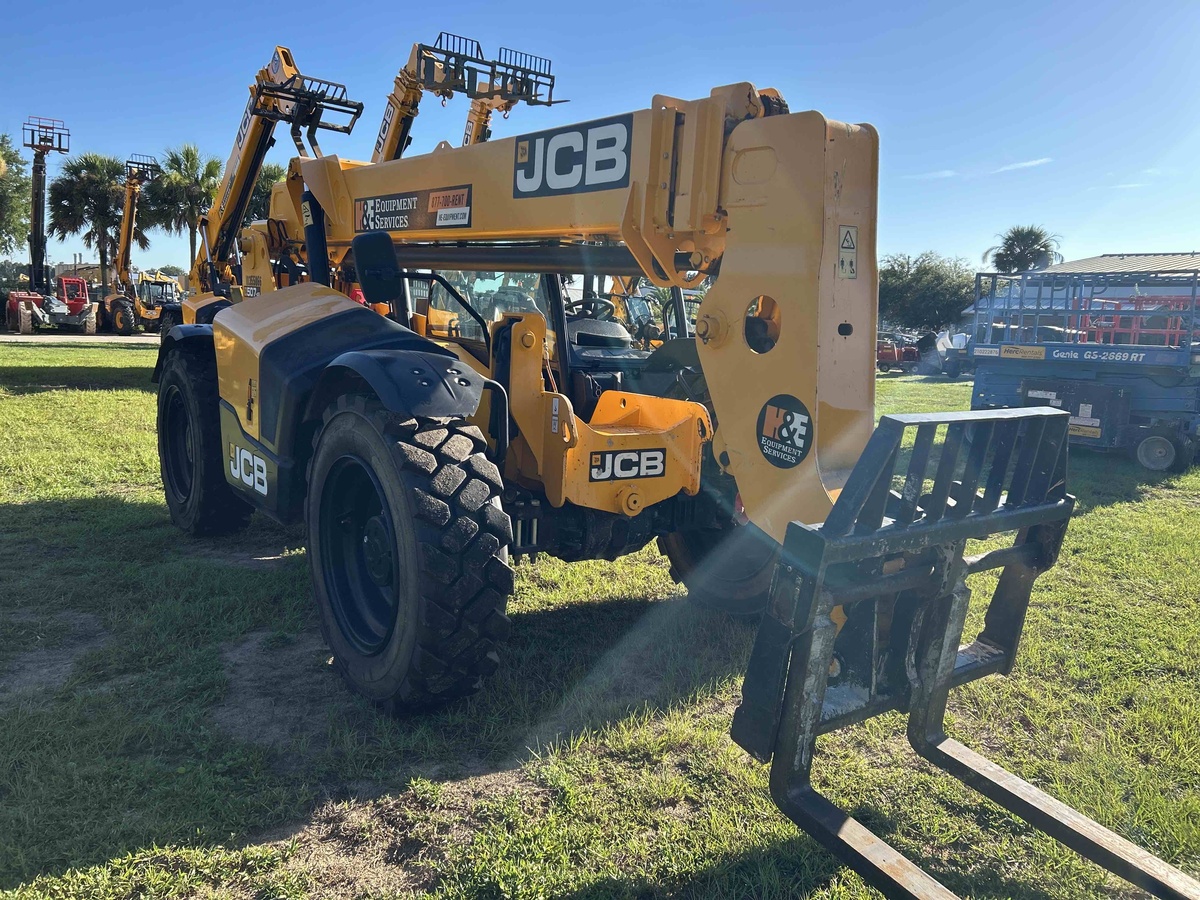 2022 JCB 507-42-2