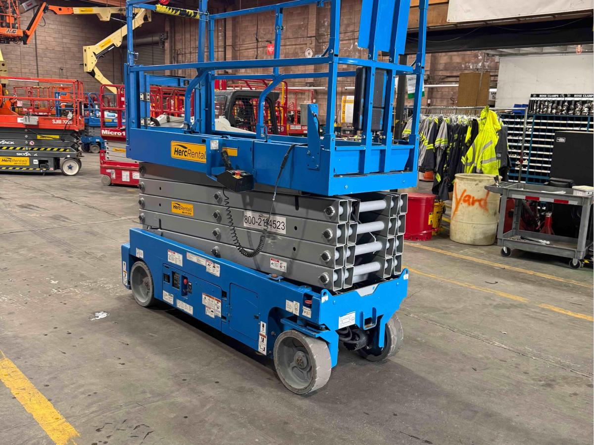 2018 Genie GS-3232-3