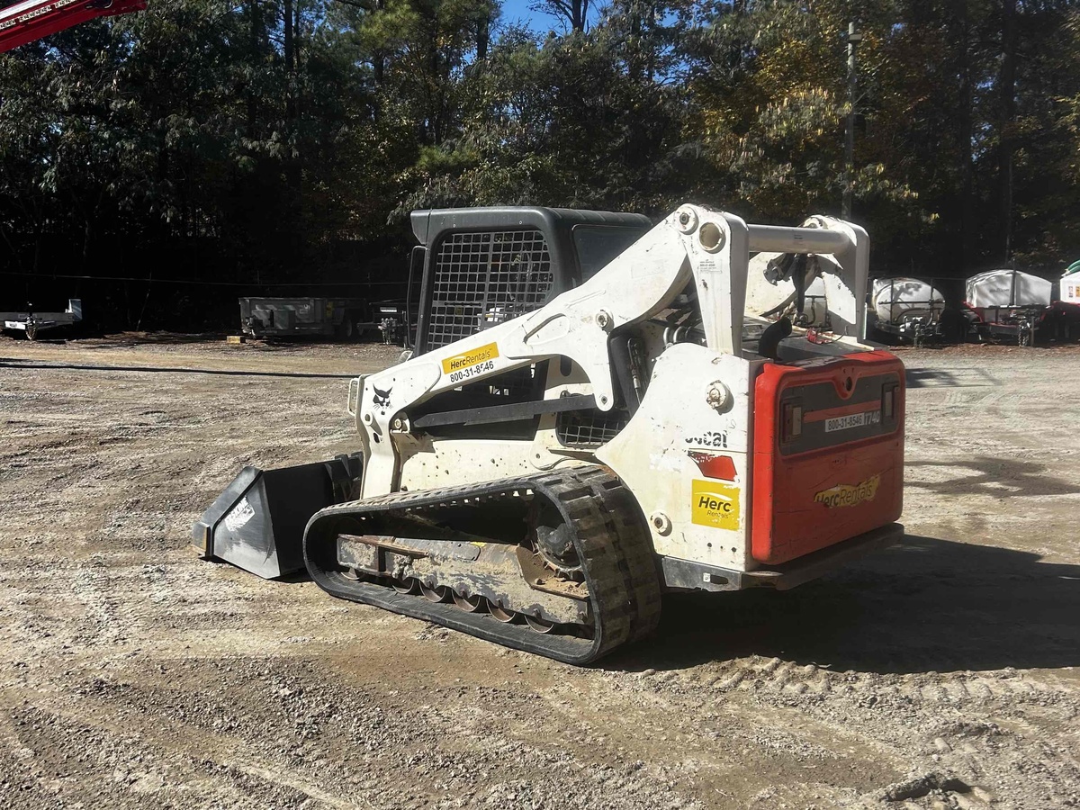 2021 Bobcat T740-3