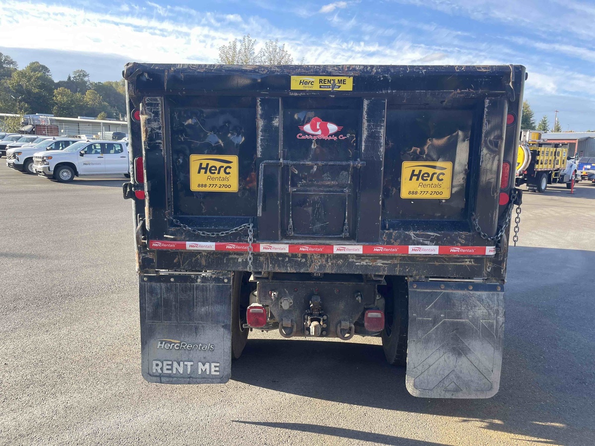 2019 Freightliner M2106-12