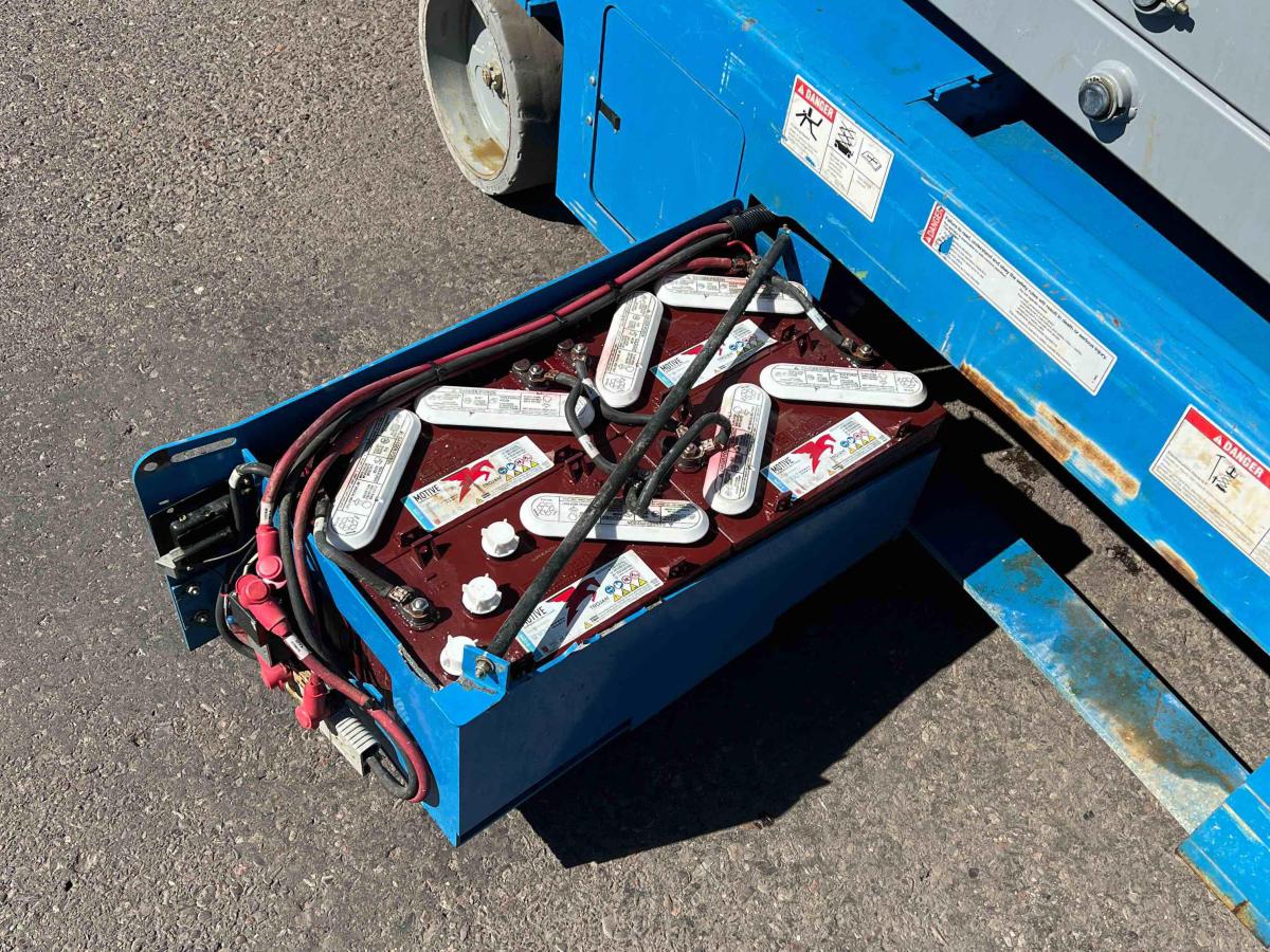 2016 Genie GS-4047