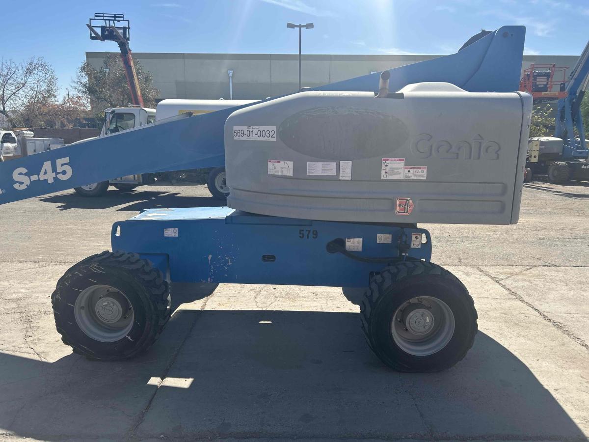 2017 Genie S-45