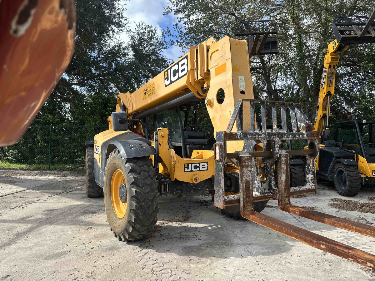 2019 JCB 507-42-3