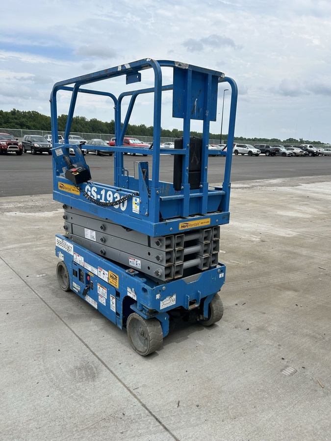 2018 Genie GS-1930-4
