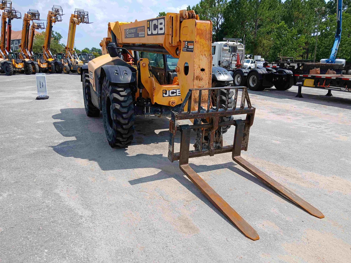 2019 JCB 507-42-3