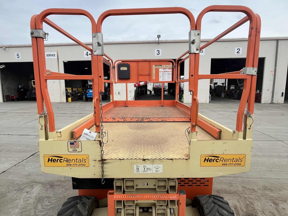 2018 JLG 260MRT-2
