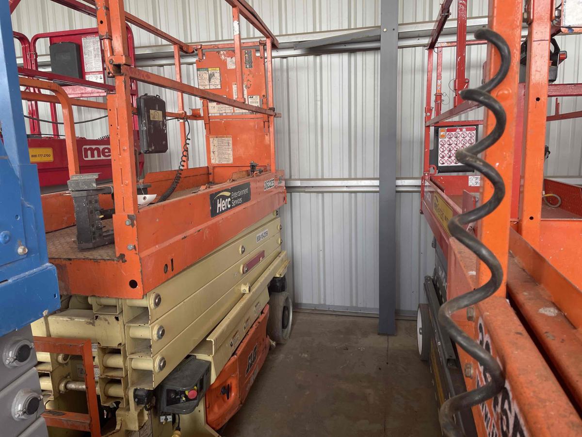 2017 JLG 2632ES-3