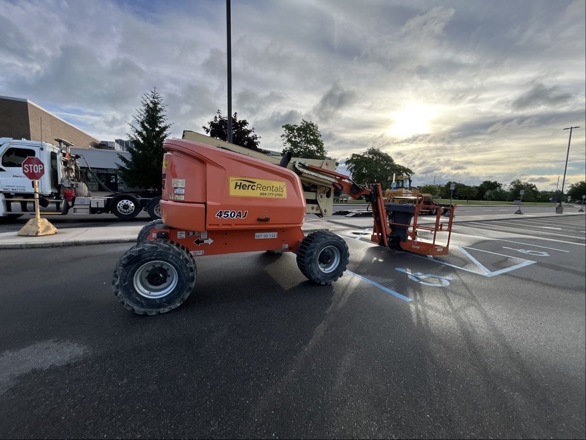 2016 JLG 450AJ-3