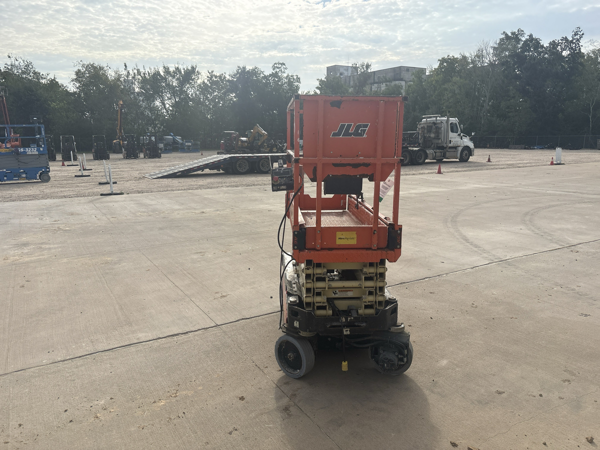 2019 JLG 1932R-2