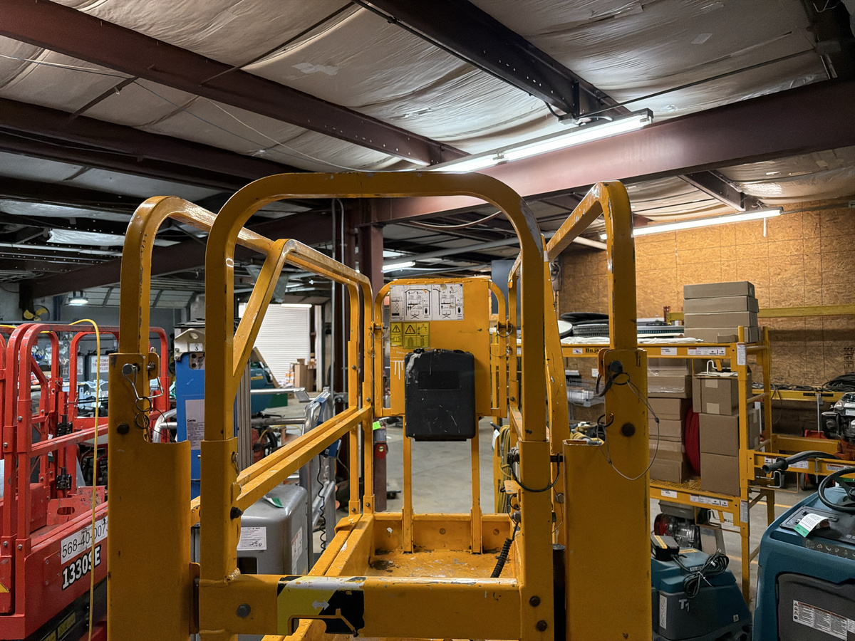 2022 JCB S1930E-8