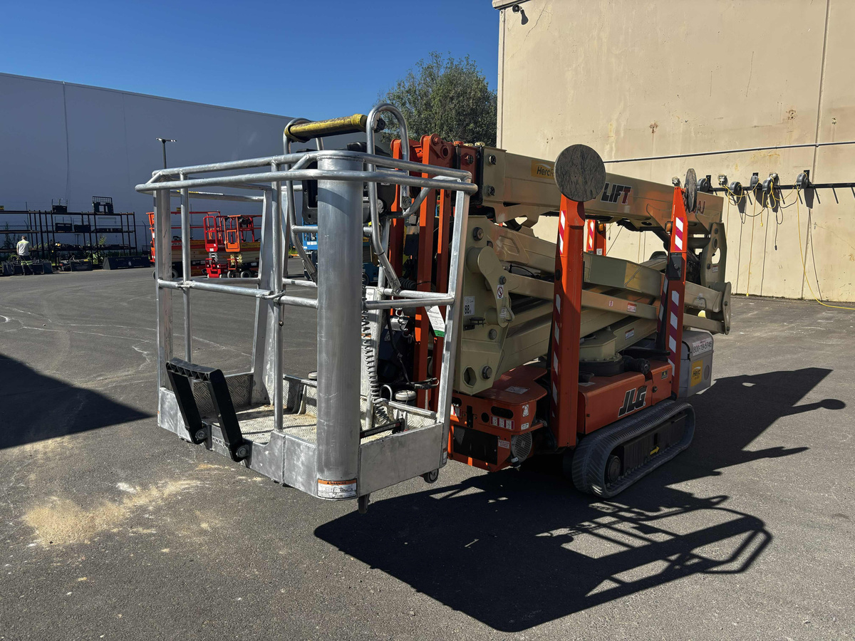 2018 JLG X600AJ-3