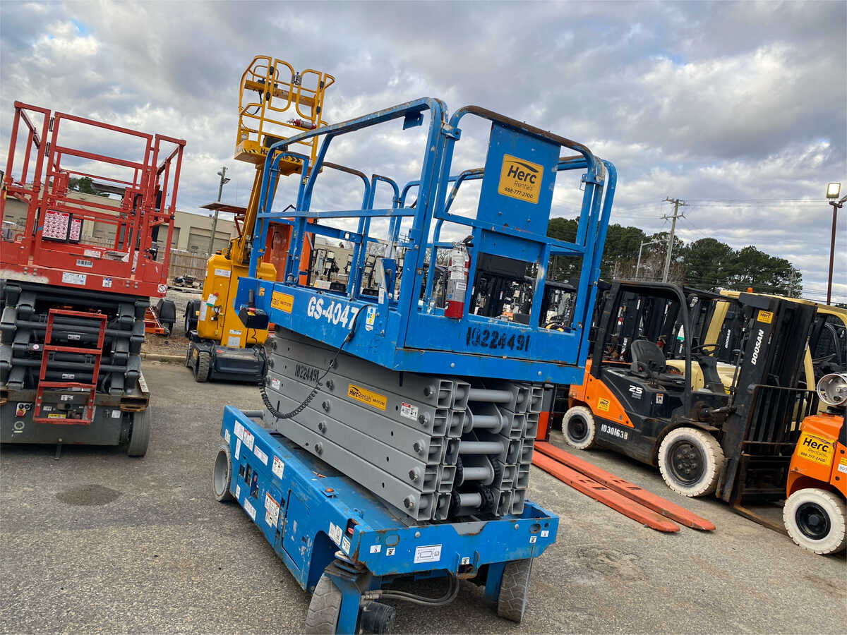 2017 Genie GS-4047-4