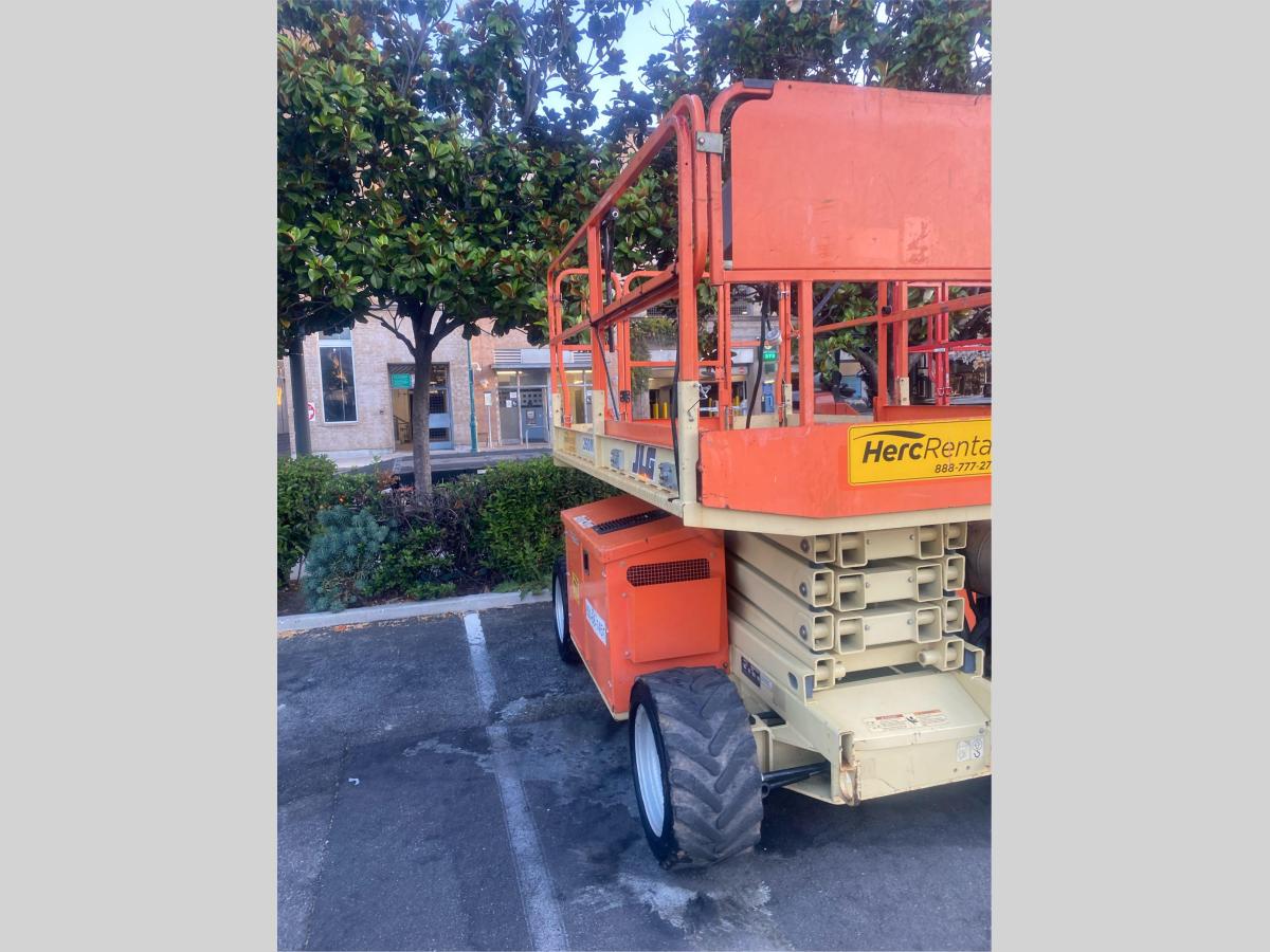 2017 JLG 260MRT